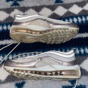 nike rose gold airmaxes